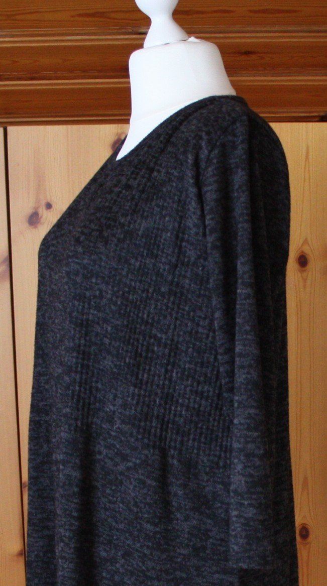 Vestiti: Kleid anthrazit  Gr. XL – Usato da Flüelen venduto da Diversicum-Curvy 4
