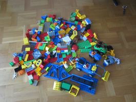 LOT LEGO-DUPLO STEINE MIT VIELE ZUBEHÖR(AUTO TIERE) 4 KILO