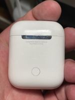 Apple AirPods Ladecase – guter Zustand