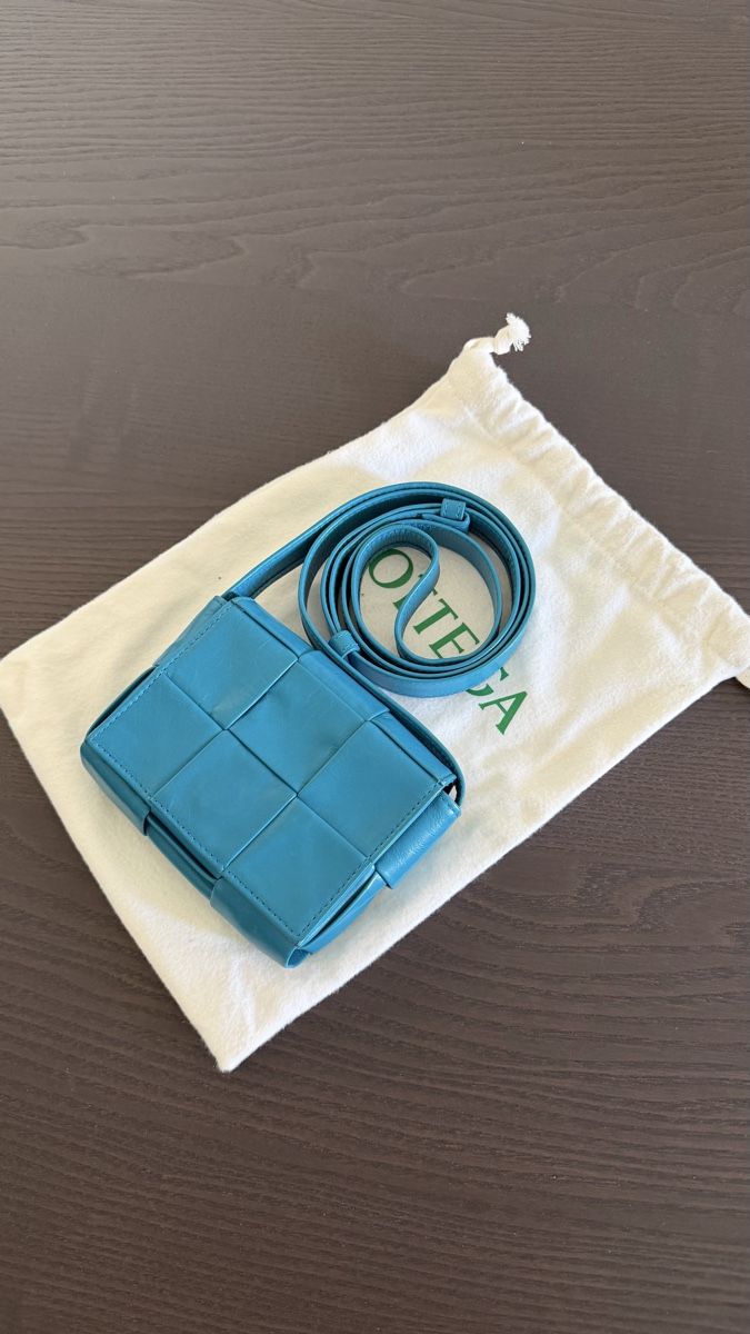 Bottega Veneta Borse: Bottega Veneta Candy Casette – Nuovo (secondo la descrizione) da Zürich venduto da na_c9 1