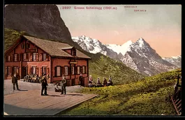 AK Grosse Scheidegg, Gasthaus vor Bergkulisse