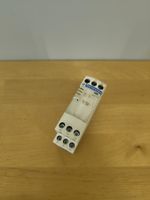 Relais Telemecanique RE7YA12BU Stern-Dreieck-Steuerung