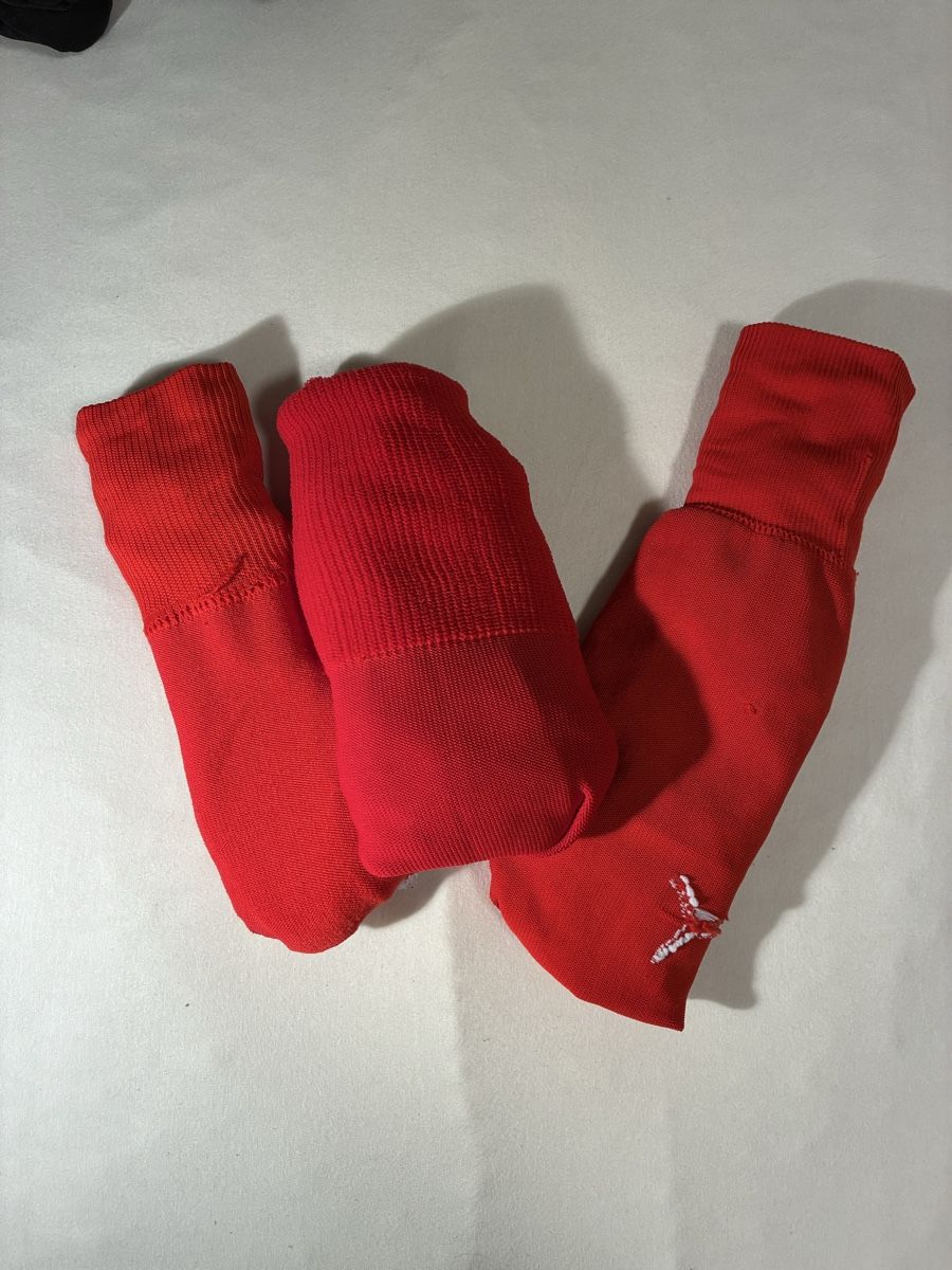 Calze: Rote Fussballsocken, Stulpen – Usato da Steinmaur venduto da jul_6lwt