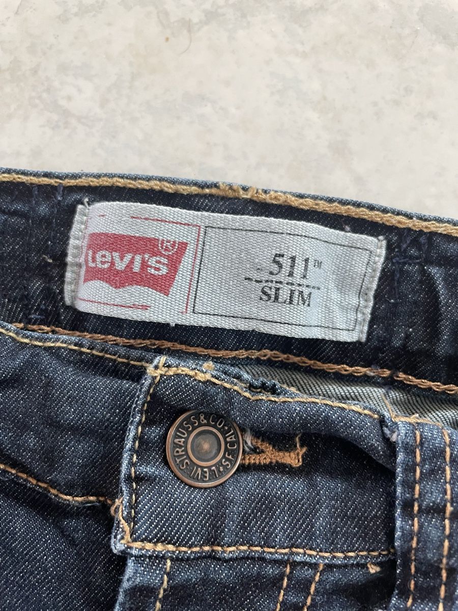Levi's Hosen: Jeans Levi’s 511 Slim Taille 16ans – Gebraucht aus Vallamand von Bricbracbroc82 2