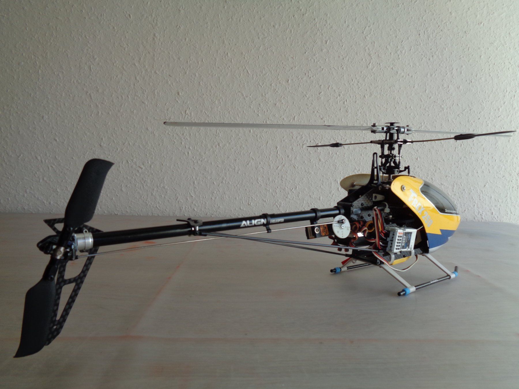 Align Modellismo RC: Helikopter ALIGN T REX 250 – Usato da Genève venduto da Jumbofan 1