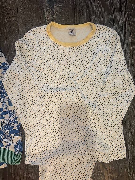 Petit Bateau Pigiama & Simili: 2 pyjamas longs Petit Bateau - Taille 8 ans – Usato da Petit-Lancy venduto da areyouinterested 1
