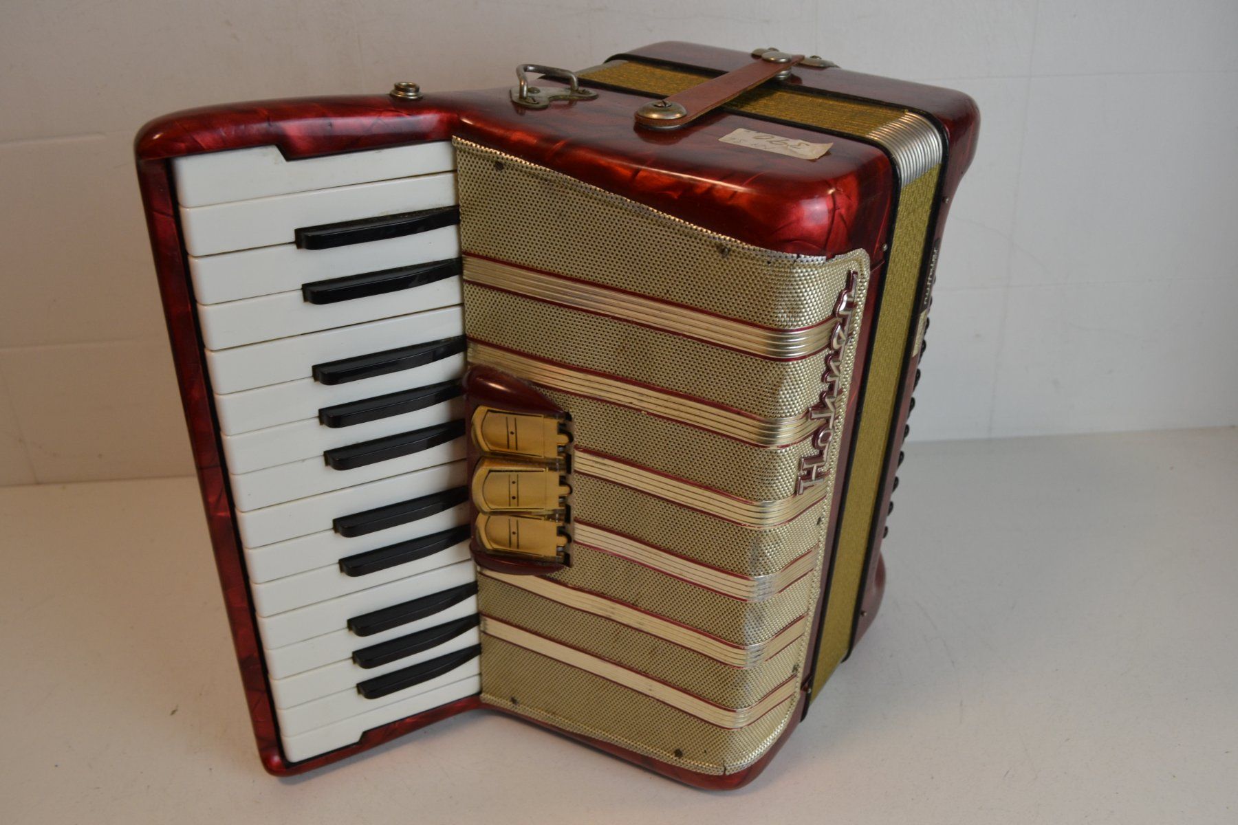 Hohner Strumenti musicali: Akkordeon chromatisch Hohner Concerto I – Usato da Zürich venduto da Brockito 6