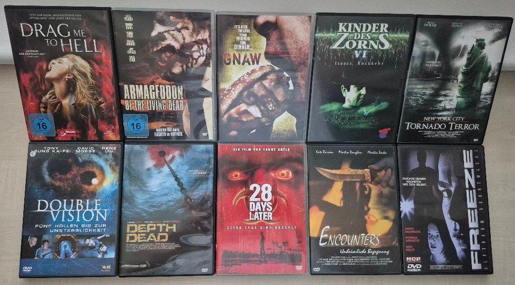 Tutti i DVDs: 50 x DVD Horror Sammlung – Usato da Wettingen venduto da Reviled 3