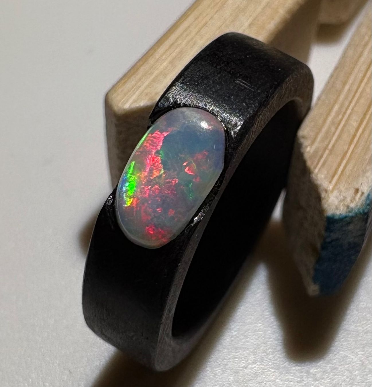 Anelli: Kristall Opal Ring Mooreiche, Gr.52, Coober Peedy Australien – Nuovo (secondo la descrizione) da Wilen b. Wil venduto da Tschirio 3