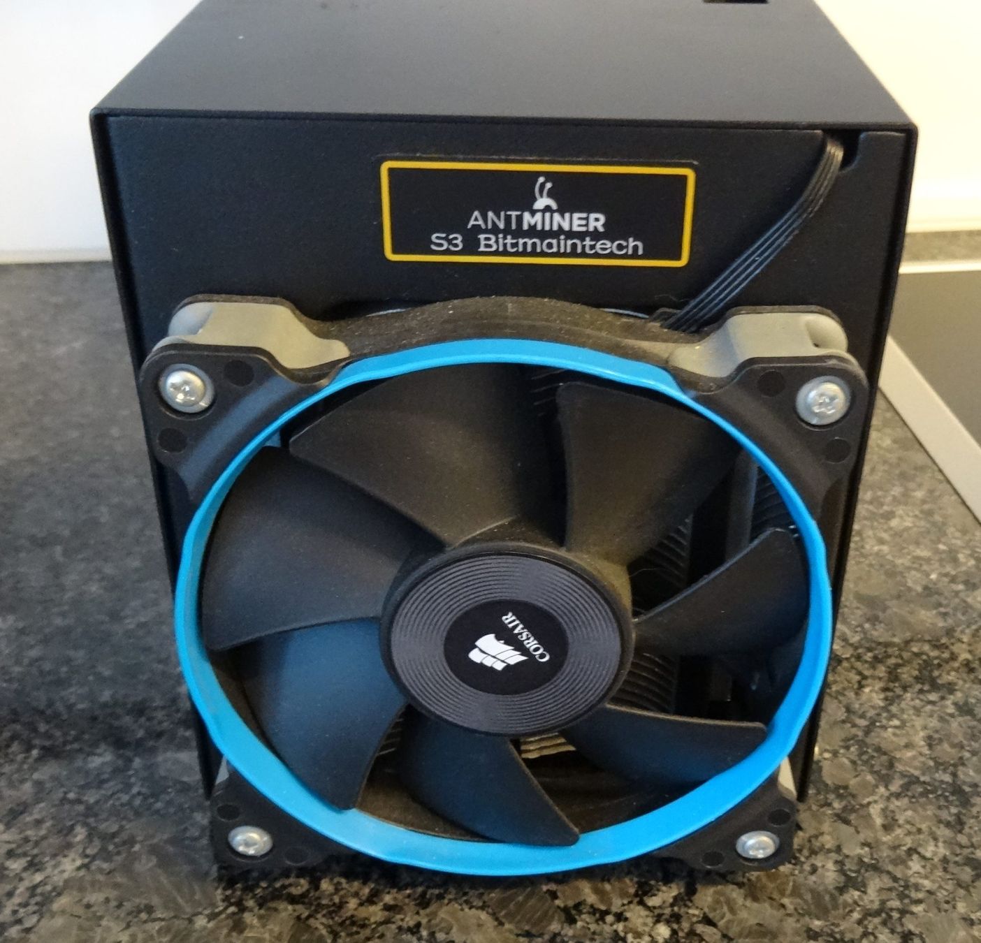 Coin Miner: Antminer S3 – Difettoso da Rheinfelden venduto da Silver75