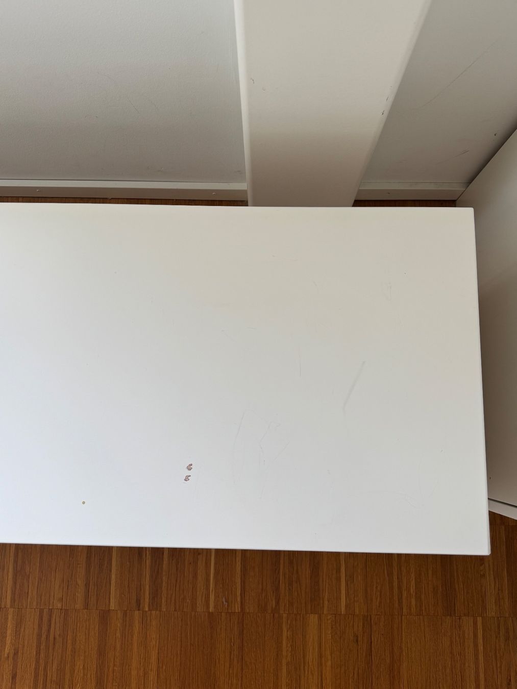 Mobili TV: Modern TV lowboard - white & solid oak – Usato da Baar venduto da brannen17 5