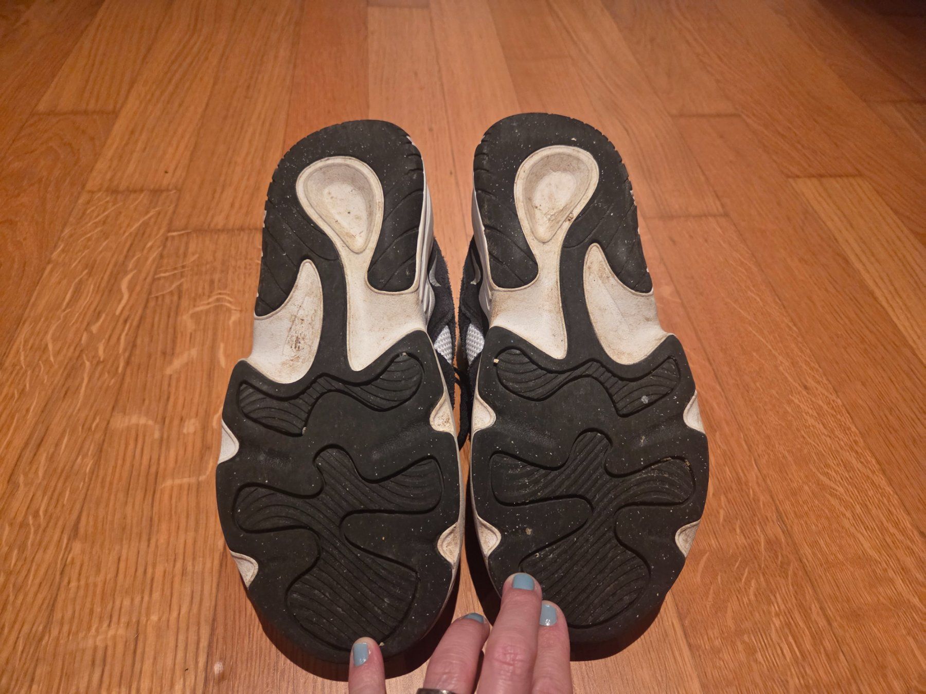 Herrenschuhe: Turnschuh, Marke Nike, Grösse 37.5 – Gebraucht aus Rothenfluh von Sawi80 5