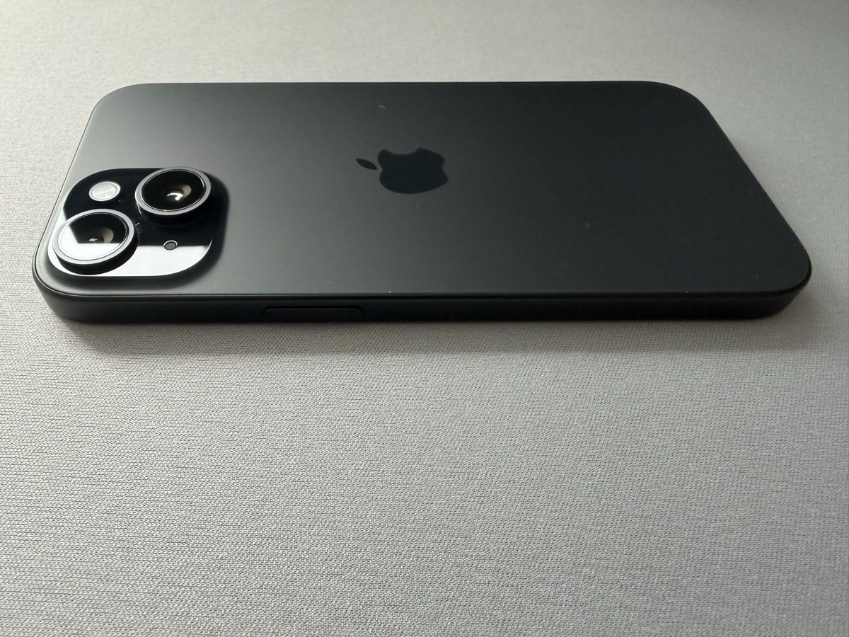 Apple Telefoni cellulari / Smartphones: IPhone 15, 128GB, Schwarz – Usato da Schaffhausen venduto da mat_gw88 5