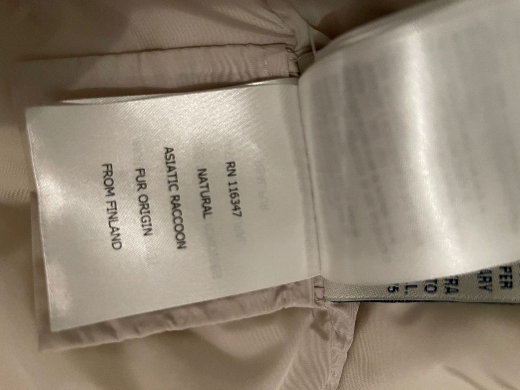 Moncler Vestes: Moncler Winterjacke – Neuf (Voir description) à Mümliswil par sandricaa89 8