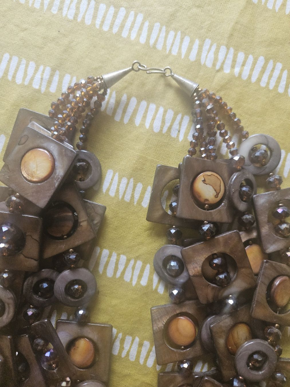 Ketten: collier plastron en perles de coquillages – Neu und originalverpackt aus Thônex von lacomtessedesfees 5