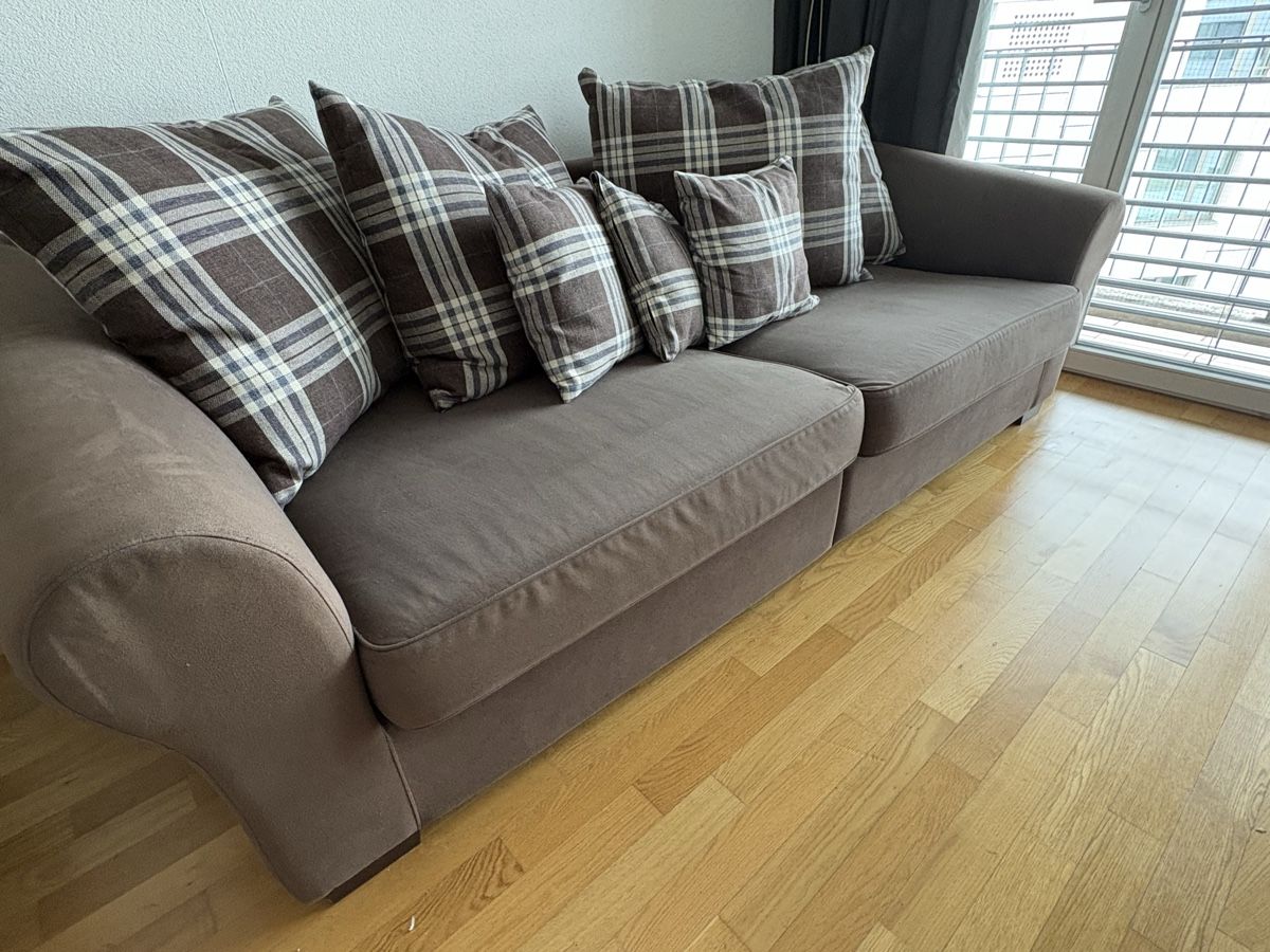 Sofas: Sehr sehr bequemes Sofa – Gebraucht aus Zug von MarinaBicec 4