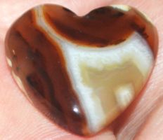 Cabochon L-1080 – Botswana Achat Herz – 23x24mm