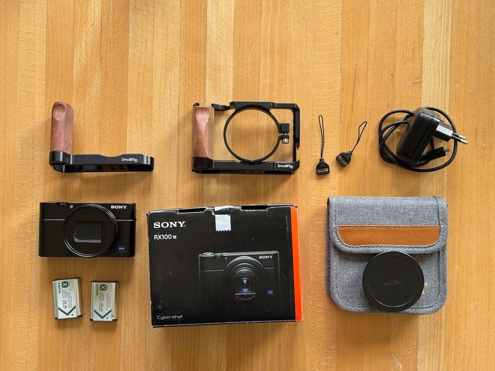 Sony RX100 VII mit OVP und Zubehör (Gebraucht) in Delémont für CHF 999 ...