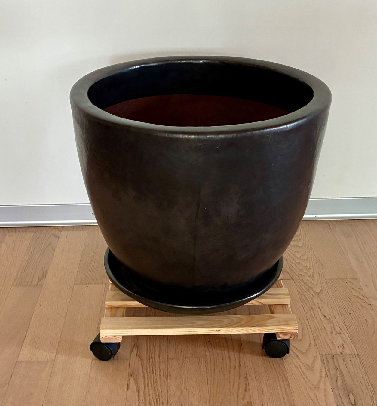 Vasi per fiori: Pflanztopf mit Unterteller dunkelgrau - 40cm Durchmesser – Usato da Zürich venduto da tersus1981