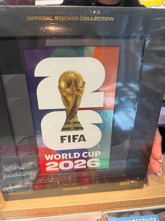 Contenitori & Simili: Fifa Treasure Box 2026 Original  – Usato da Dällikon venduto da Ziloon