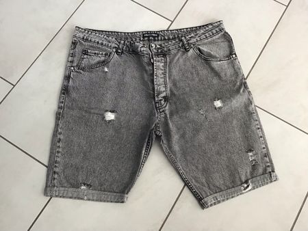 Coole blvcksvnday Jeans Shorts, Grau, Gr. 52 Neu