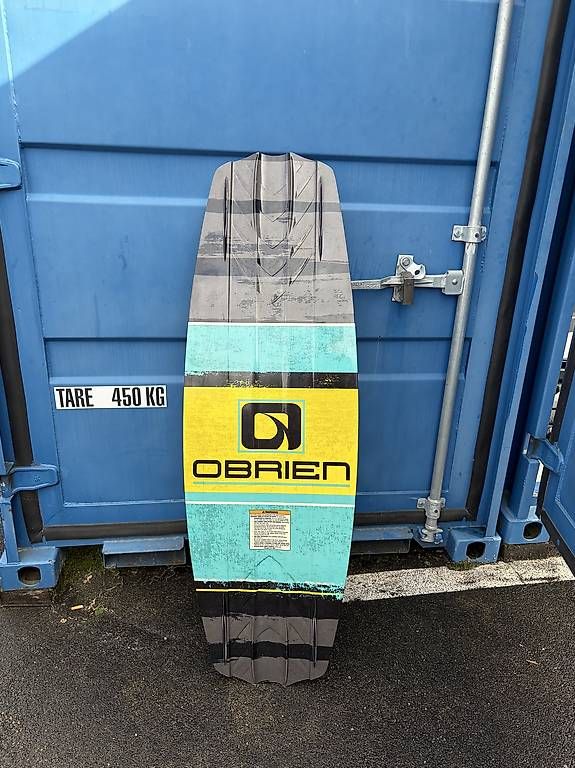 Tavole da surf e di nuoto: Wakeboard OBrien  modèle System avec fixations – Usato da Grand-Lancy venduto da cuitcuit97