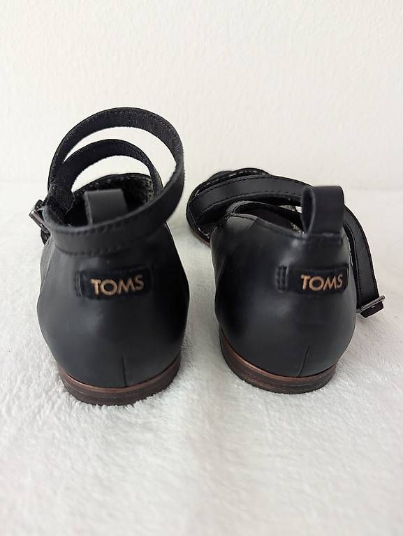 Damenschuhe: Sandale TOMS, Echtleder, Grösse 39, schwaz – Gebraucht aus Zürich von est_q7sj 2
