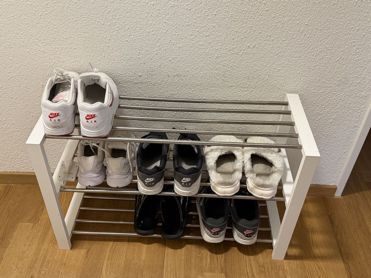 Porte manteau: Schuhregal weiss Metall 3 Fächer gebraucht – D'occasion à Dällikon par NazmiB