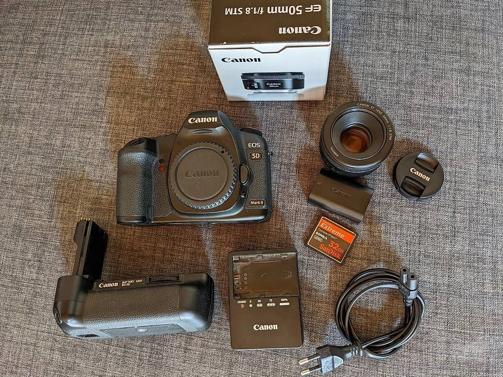 Canon Fotocamera: Canon EOS 5D Mark II EF 50 1.8 STM BG-E6 Gratisversand – Usato da Innertkirchen venduto da Flir 1