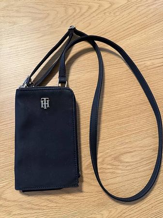 Tommy Hilfiger Handytasche