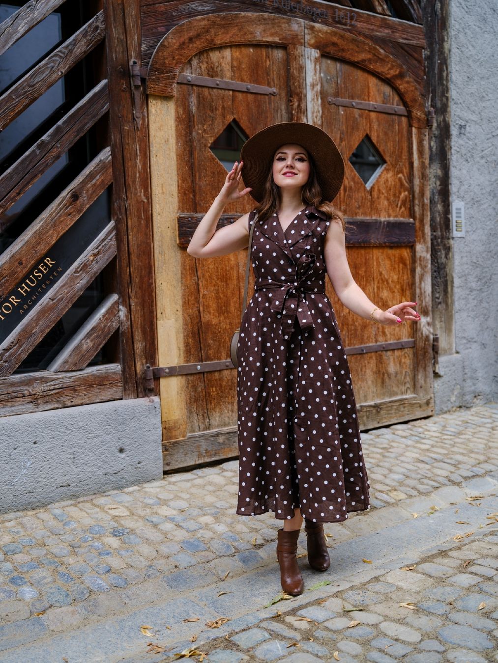 Kleider: Brown Polka Dot Dress Size S – Gebraucht aus Mägenwil von VintageGirly 4
