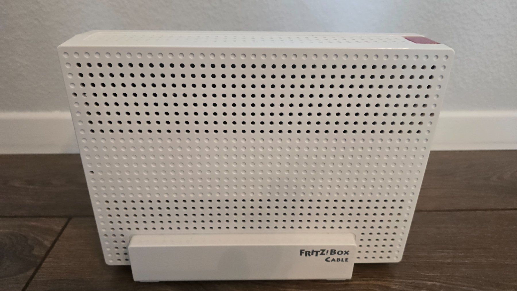 Fritz Modems & Routeurs: FRITZ!Box 6591 Cable – Neuf (Voir description) à Zürich par odeon10 1