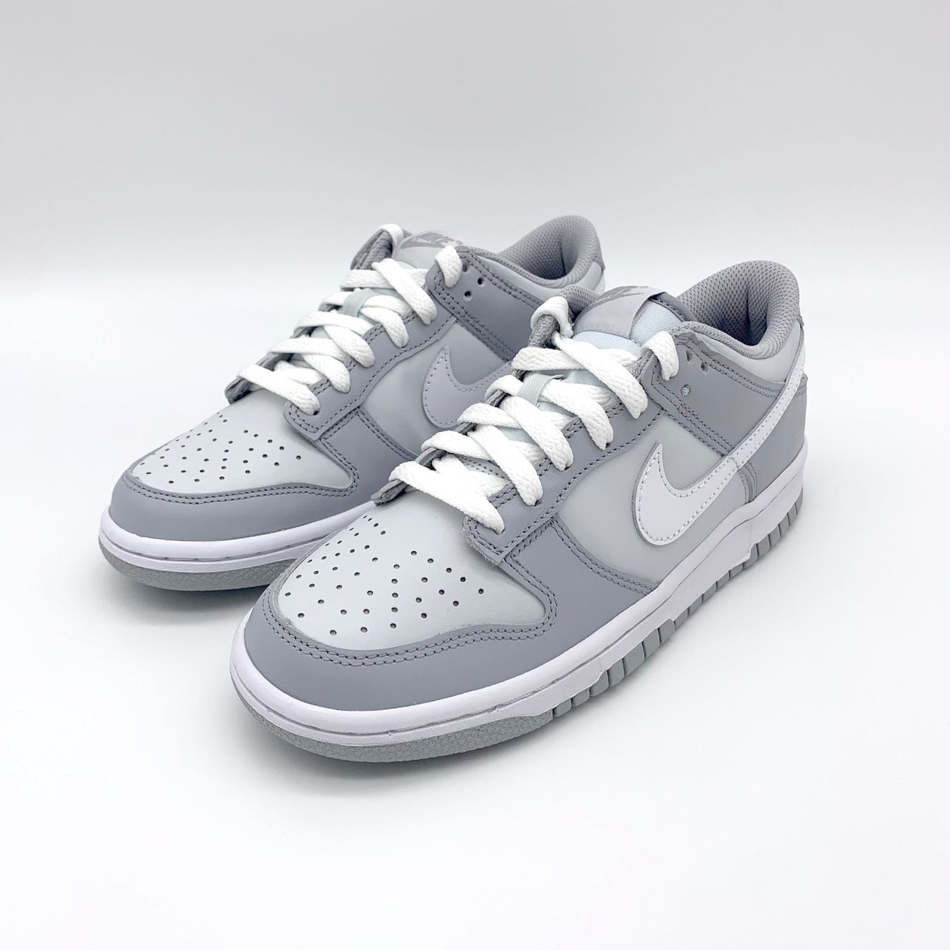 Chaussures hommes: Nike Dunk Low Two Tone Grey EU 36.5 – Neuf avec emballage d'origine à Buochs par MW_Sneakergoods