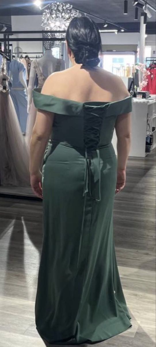 Robes: Abendkleid – Neuf avec emballage d'origine à Niederrohrdorf par sey_s62k 2