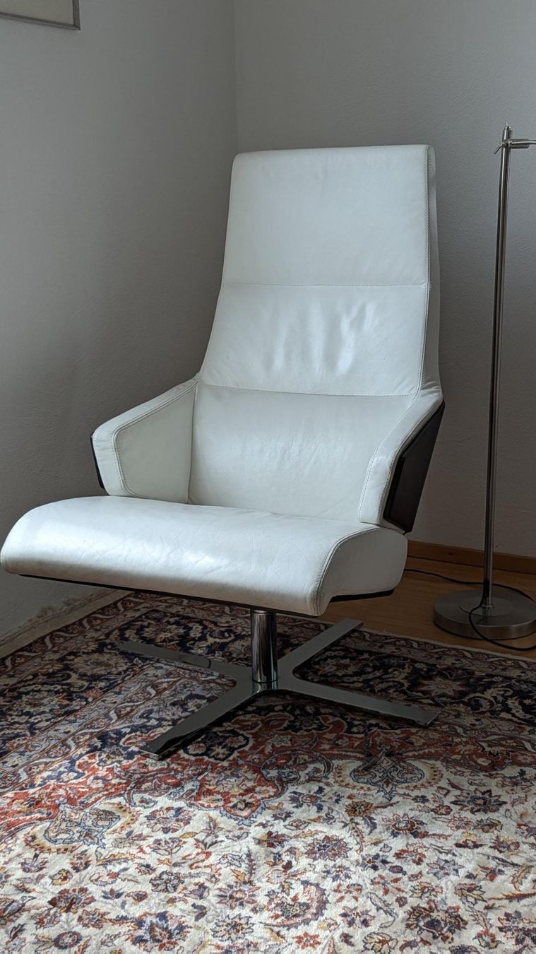 Ligne Roset Sessel: Designer Ledersessel, weiss, drehbar – Gebraucht aus Jenins von Vengel 1