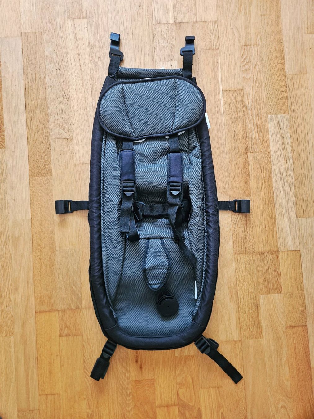 Amache: Croozer Babysitz / Hängematte Climatex Schwarz – Usato da Solothurn venduto da Freefly3