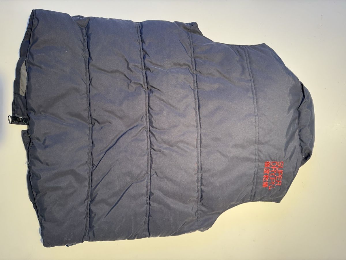 Superdry Jacken: Doudoune sans manche Superdry – Gebraucht aus Chêne-Bougeries von OB_Geneva 2