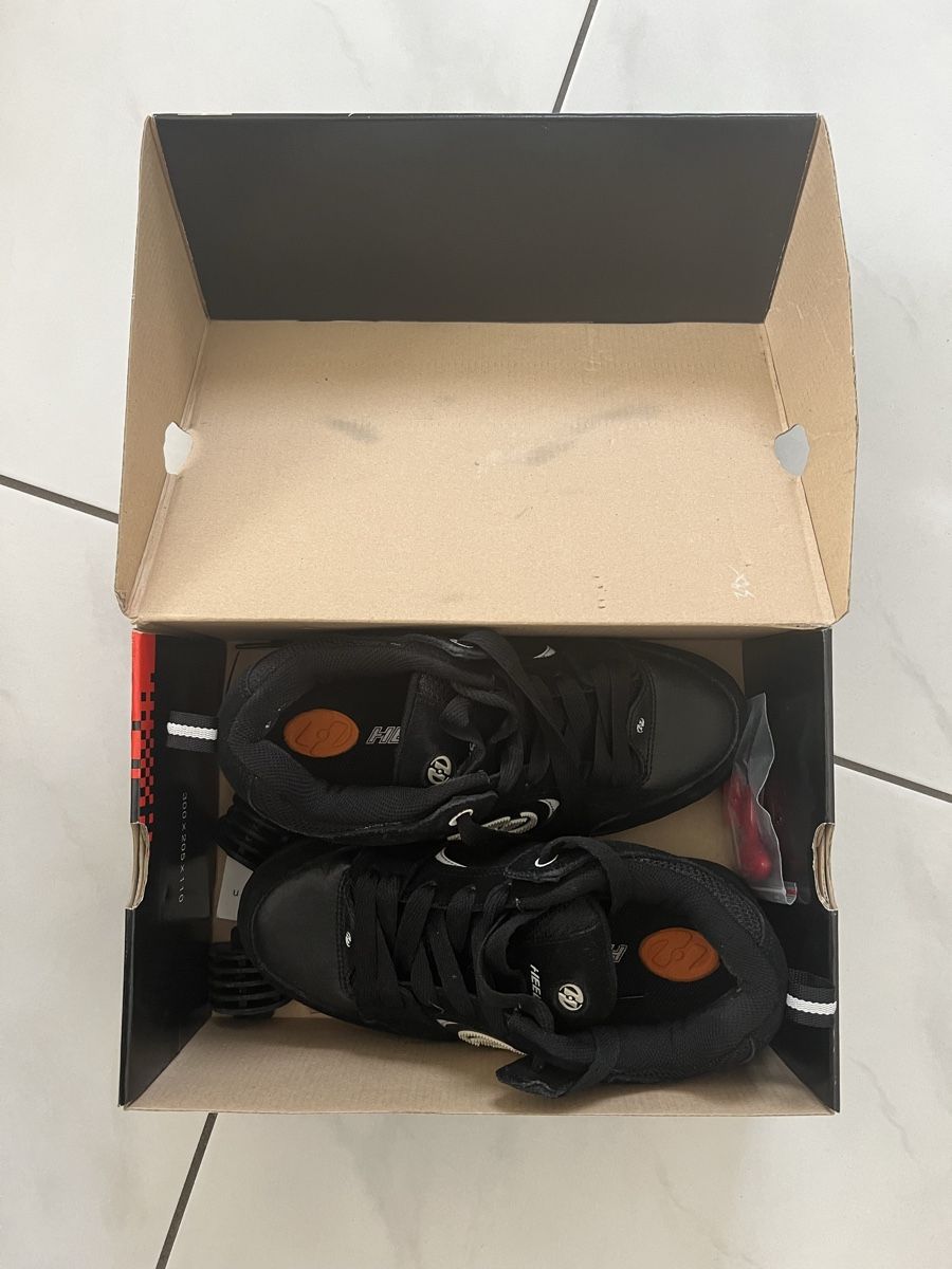 Herrenschuhe: Originale, neuwertige Heelys – Neu (gemäss Beschreibung) aus Uetendorf von Lucutus-Picard 2