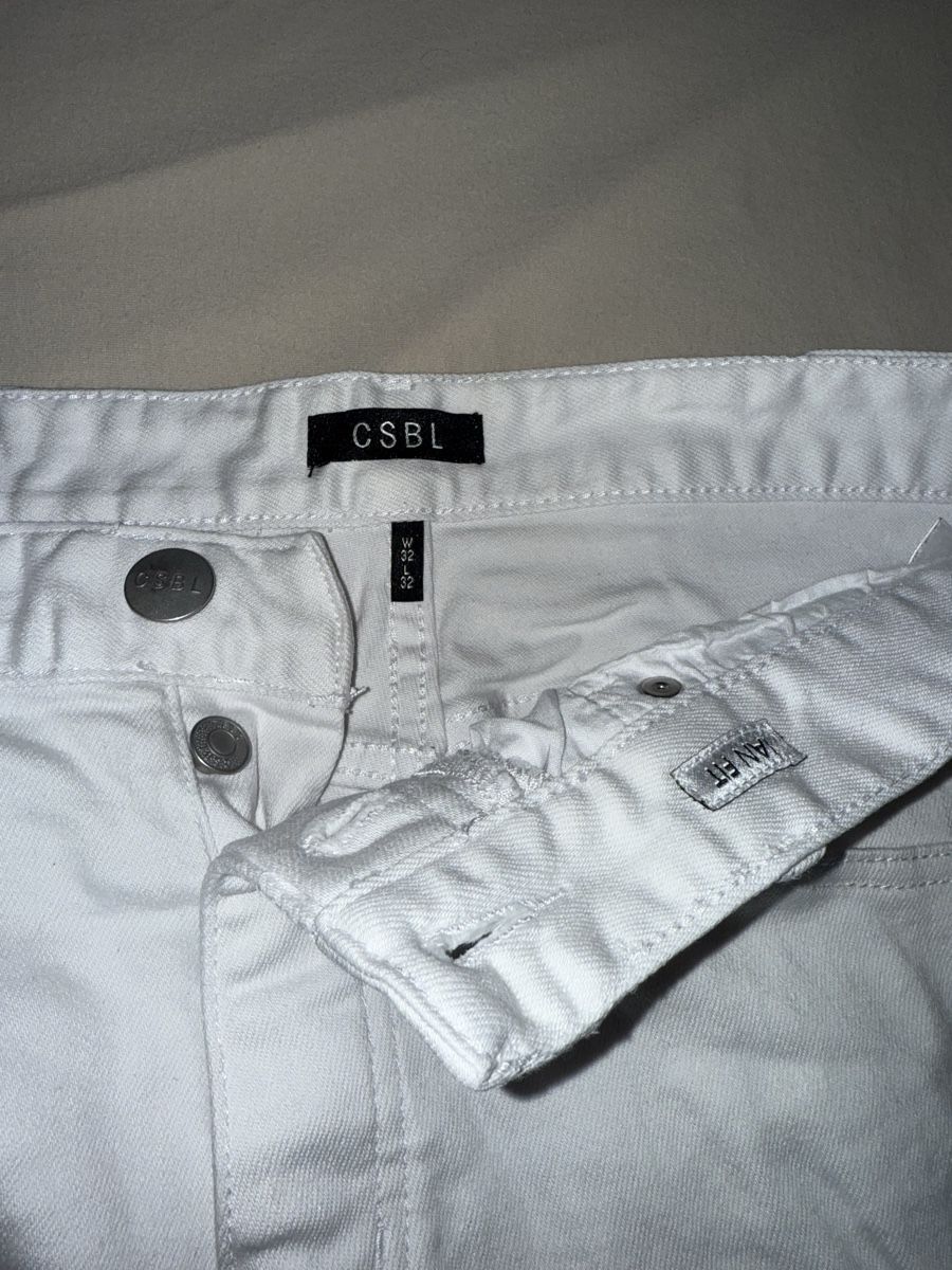 Jeans: Jeans blanc CSBL 32/32  – Nuovo (secondo la descrizione) da Villaz-St-Pierre venduto da dav_w66n 1