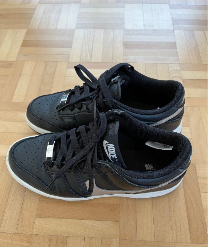 Nike Scarpe da uomo: Nike Dunk Low Black/Silver Gr.38.5 – Usato da Adliswil venduto da rit_z7rt 2