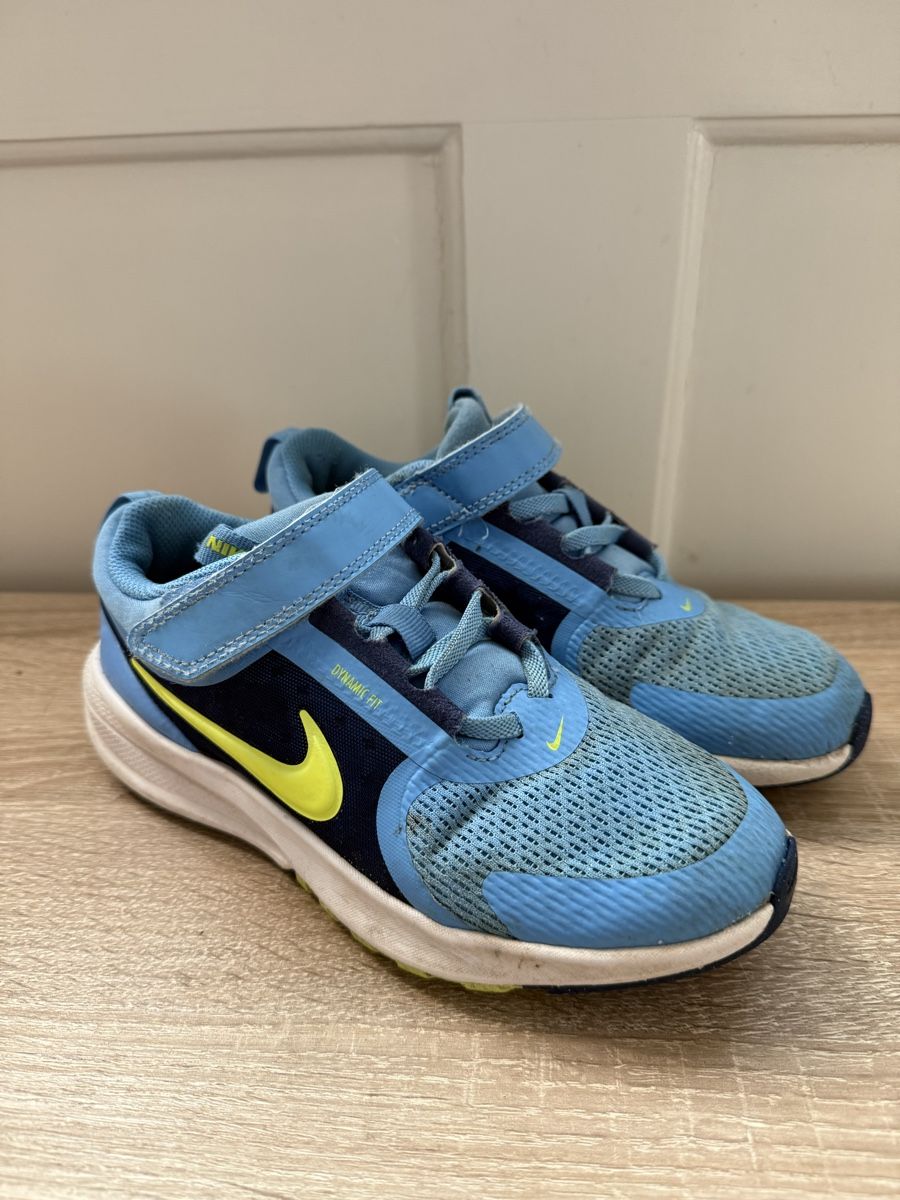 Nike Scarpe per ragazzi: Nike Sneaker Gr.32 – Usato da Kappelen venduto da nicole.vaucher