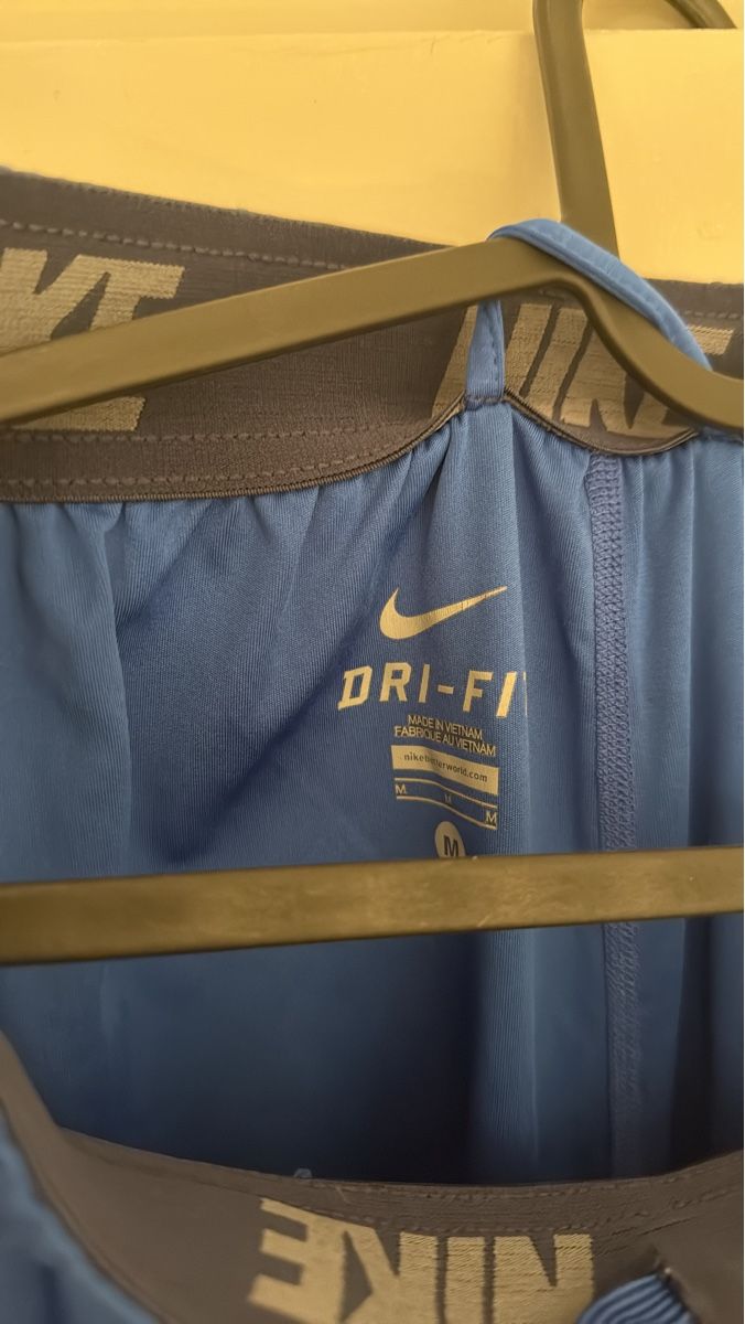 Nike Pantaloni: Nike Dri-FIT Shorts - Blue, Size Medium – Usato da Geneve venduto da fed_grg5 1