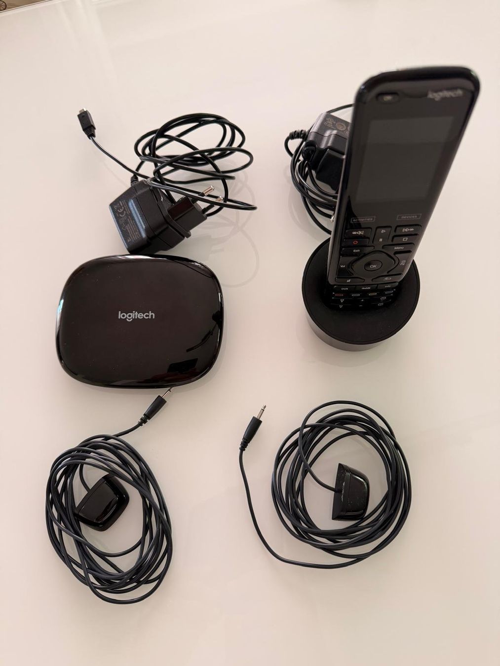 Logitech Telecomandi: Logitech Harmony Hub télécommande – Usato da Vouvry venduto da MOPSwiss 3