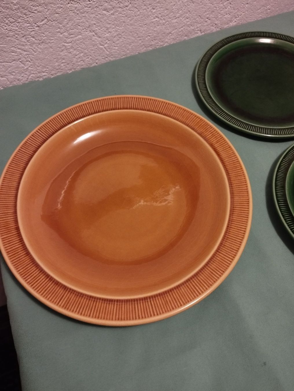 Set di piatti: Fonduegeschirr antik – Usato da Ostermundigen venduto da Dinge1 2