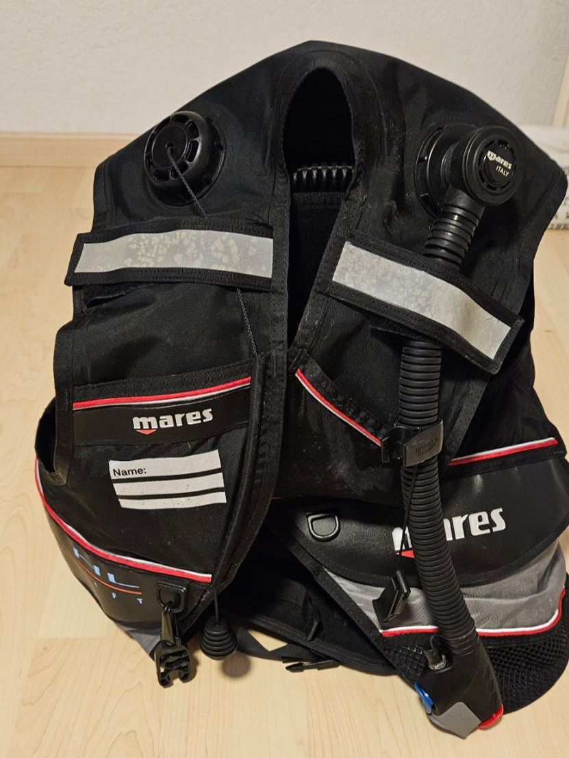 Mares Mute per immersioni: Tarierweste Mares – Usato da Kappelen venduto da geco3