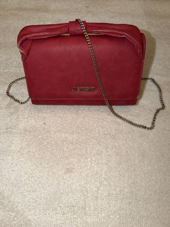 Sac à main Love Moschino rouge avec chaîne
