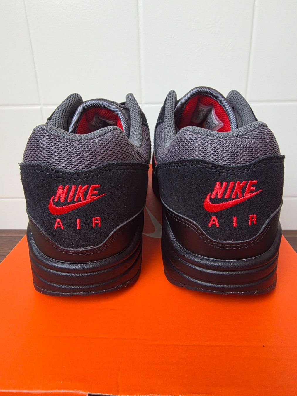 Nike Scarpe da uomo: Nike Air Max 1 – Nuovo (secondo la descrizione) da Fleurier venduto da dav_xx8y 4