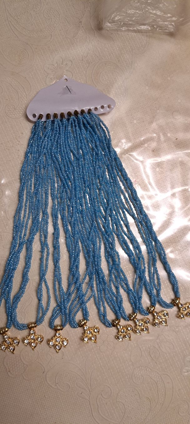 Catenine: Perlenketten Set (8)hellblau mit Anhänger neu – Nuovo (secondo la descrizione) da Bern venduto da mahilini