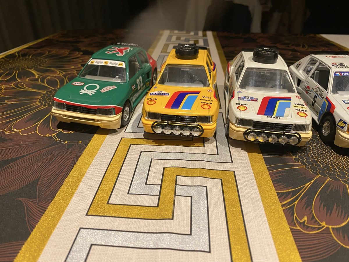 Bburago Modellini d'auto: Peugeot Sammlung – Usato da St. Margrethen SG venduto da Alfista_159 3