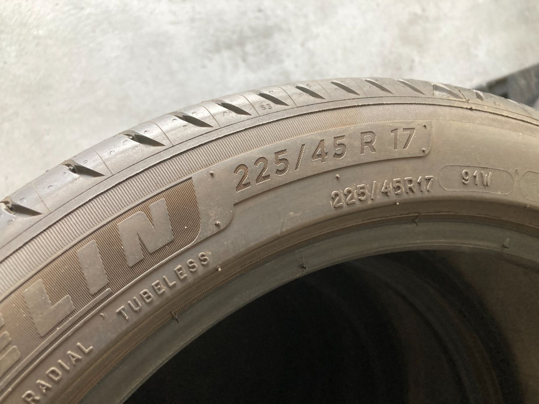 Michelin Pneumatici & Ruote complete: 225/45R17 Sommerpneu Michelin – Usato da Cham venduto da WB2223 4